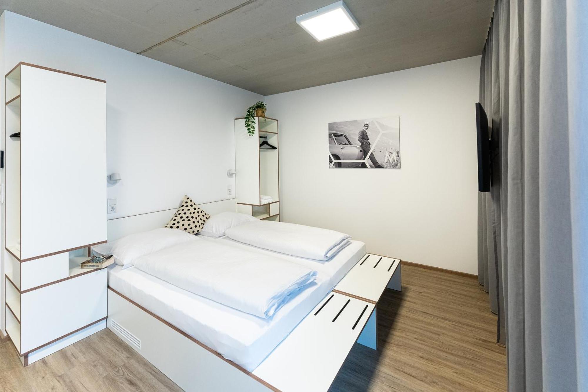 Motel Schlafraum Weng-Dein Smartes Hotel-Contactless Check-In Weng im Innkreis Buitenkant foto