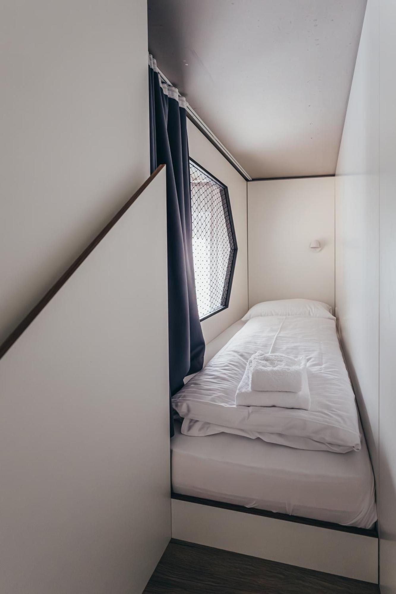 Motel Schlafraum Weng-Dein Smartes Hotel-Contactless Check-In Weng im Innkreis Buitenkant foto